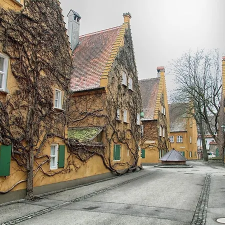 Leo Flat 아파트 *